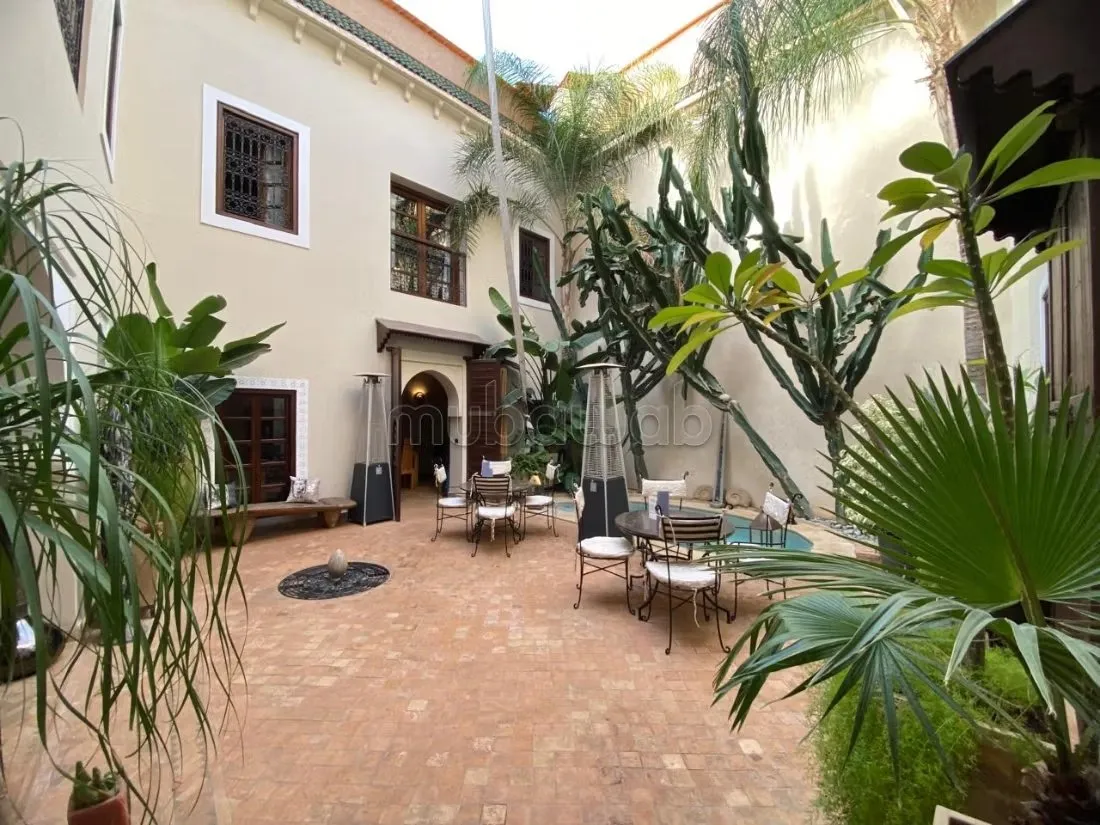 Vente riad maison d’hote titree a quartier azbezte - مراكش (2)