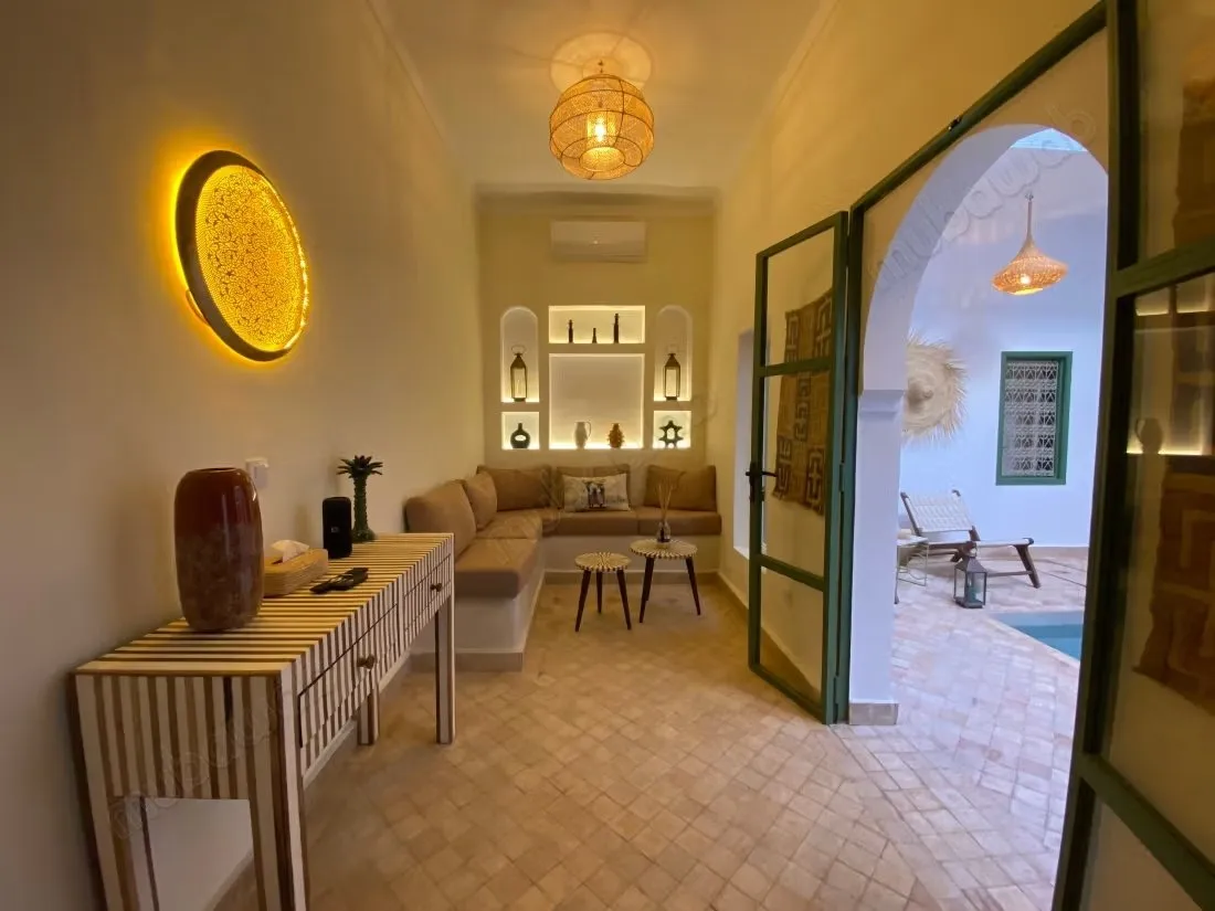Vente riad titré avec bassin a arset el malak - مراكش (3)