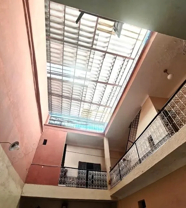 Riad à la vente à Bab doukkala 
4 chambres - مراكش (2)
