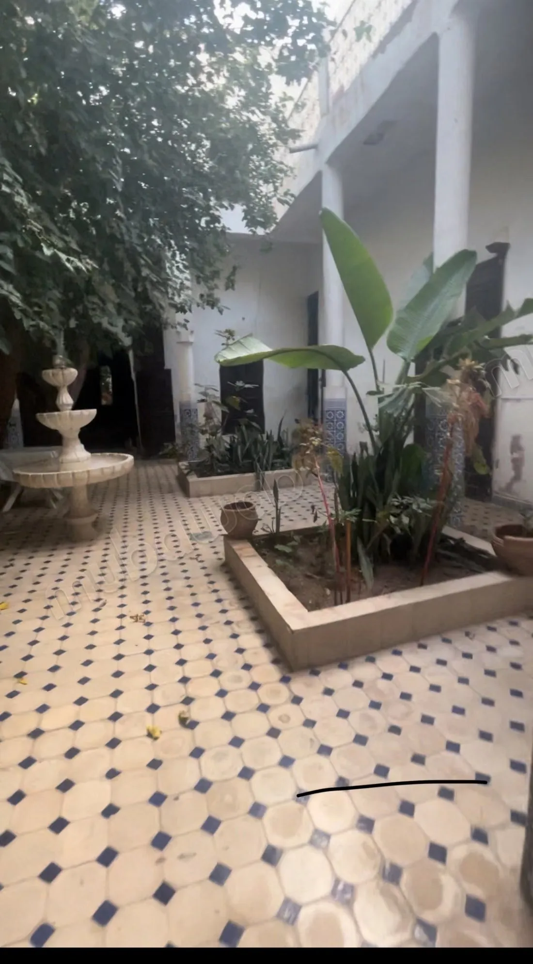 Superbe riad à vendre à Bab Doukalla - مراكش (3)