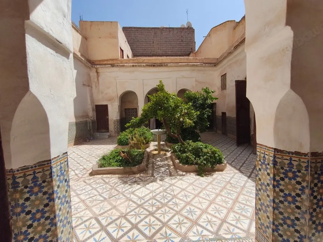 Très beau riad à vendre à Zaouia Sidi Ghalem. Surface de 200... - مراكش