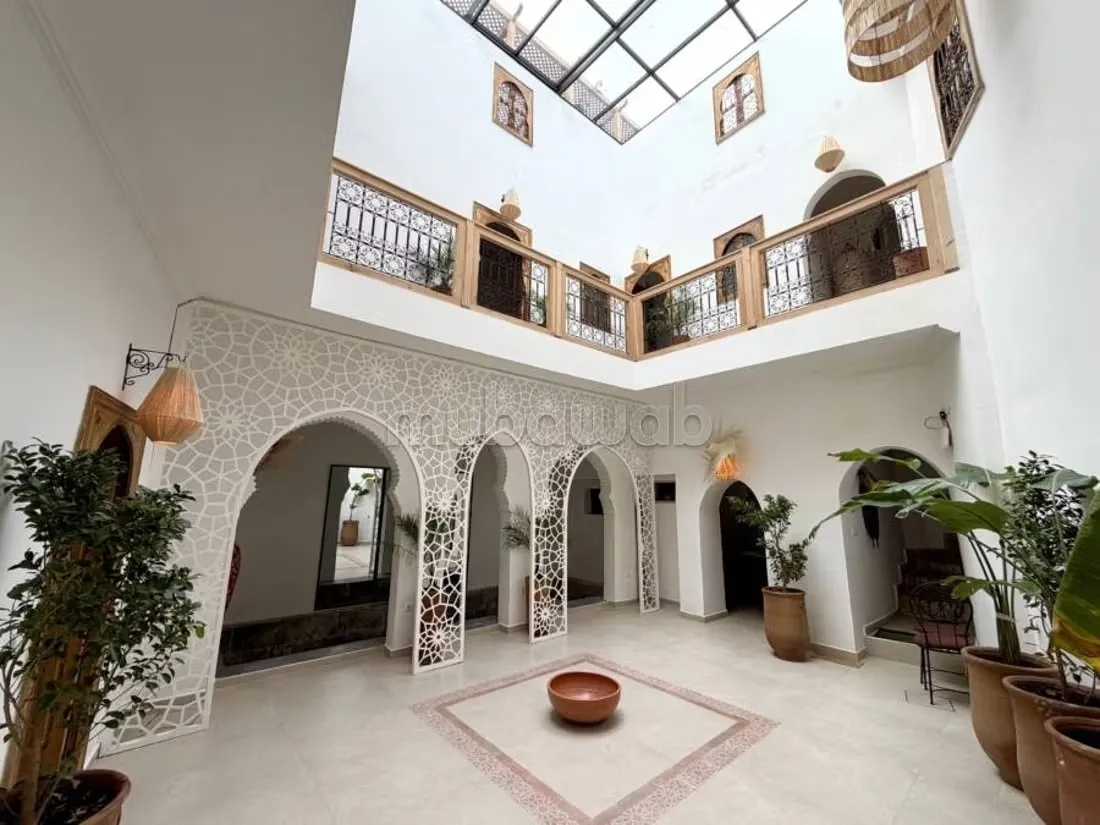 Riad de 4 chambres accès voiture Spacieux et lumineux - مراكش (3)