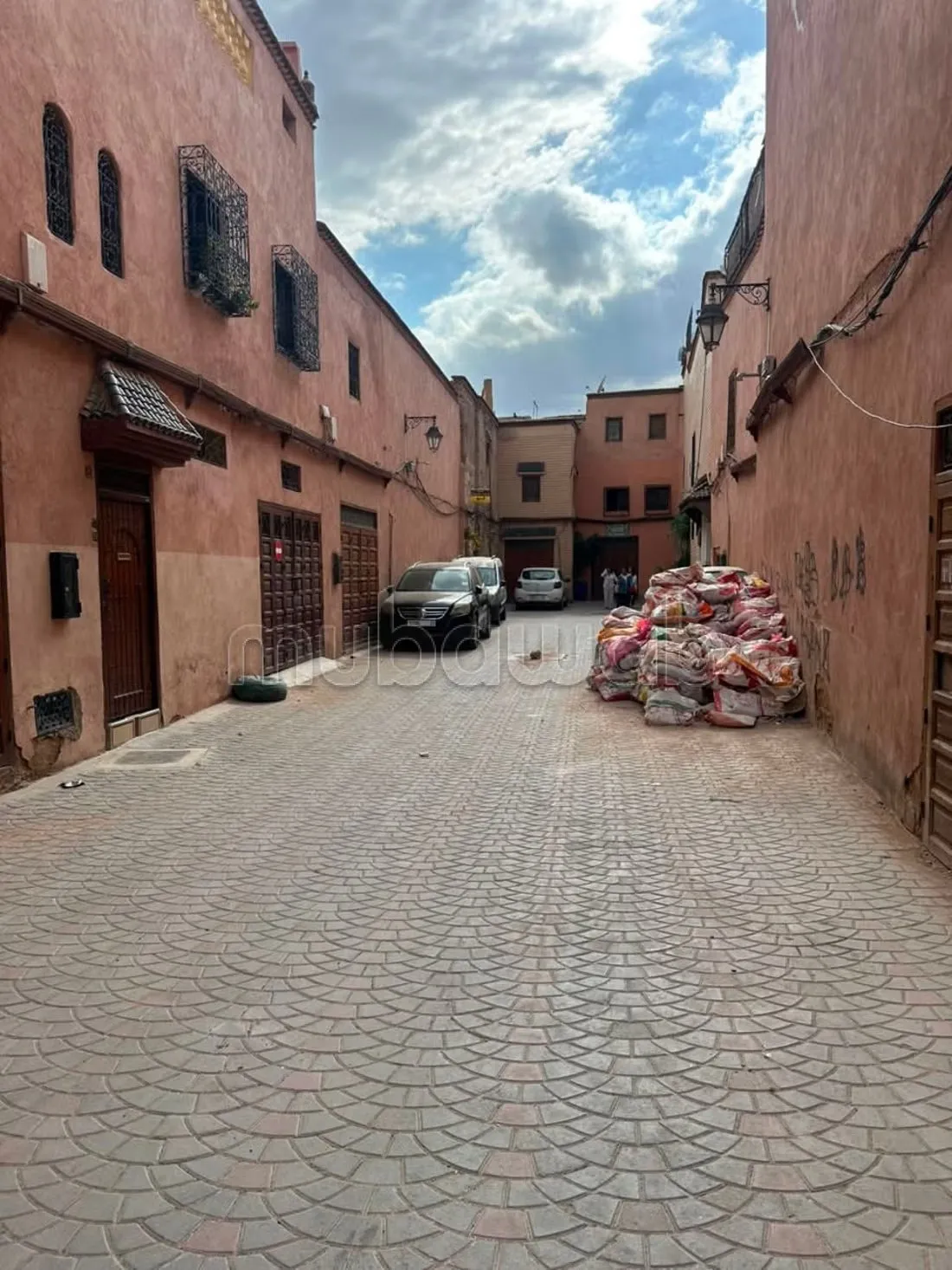 Riad à vendre à Zaouiat Lahdar. 
Surface de 42 m² - مراكش (2)