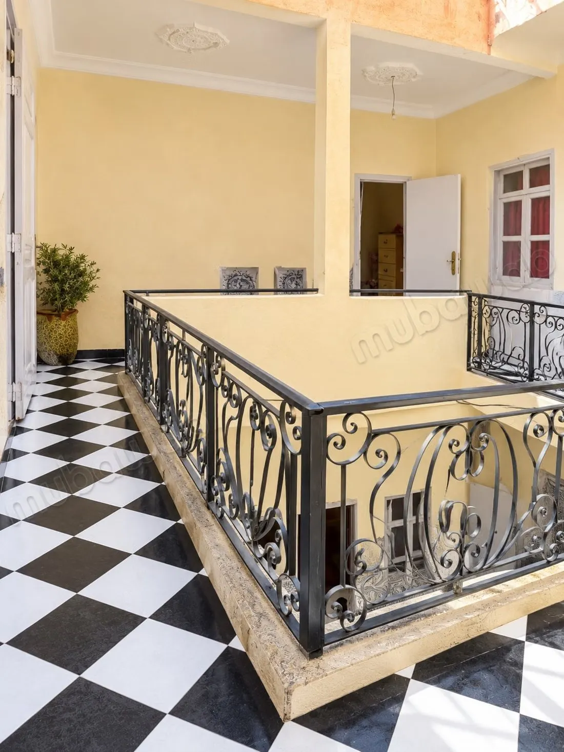 Riad 99 m² à rénover – Bab Taghzout – Fort potentiel maison... - مراكش (2)