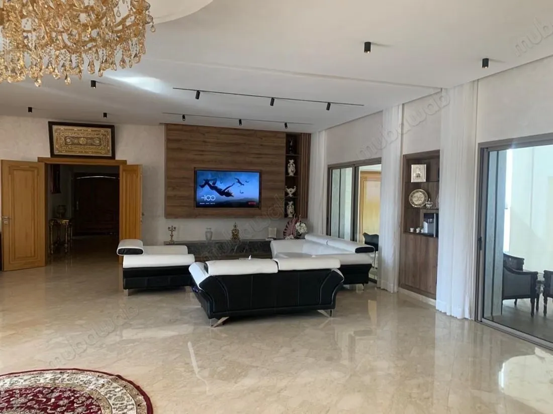 Somptueux riad à vendre à El Menzeh. 11 pièces. Bien meublé - El Menzeh (3)