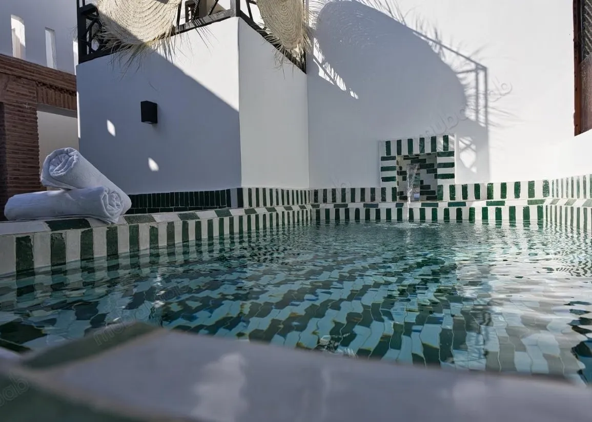 Magnifique riad 3 chambres piscine chauffee medina - مراكش