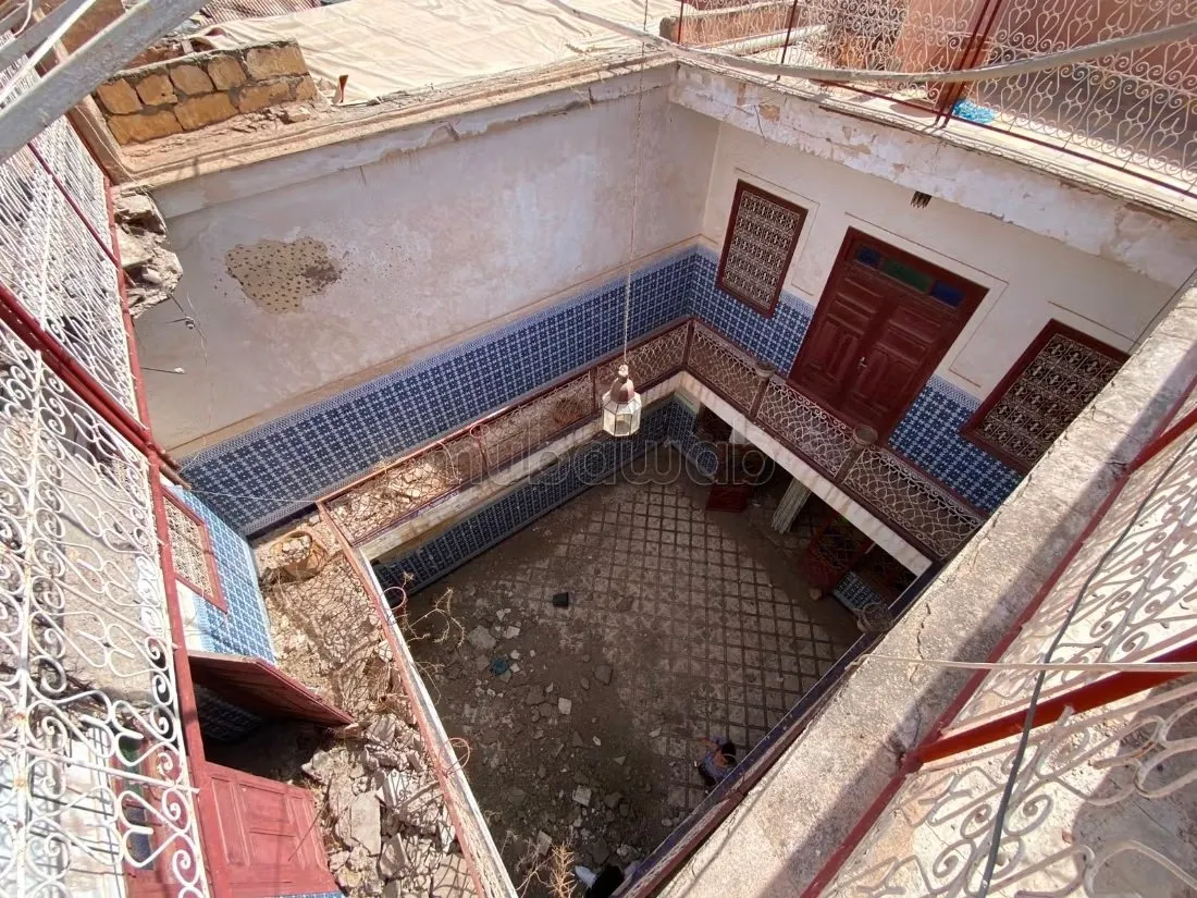 Vente riad à renover melkia au quartier mouassine - مراكش (3)