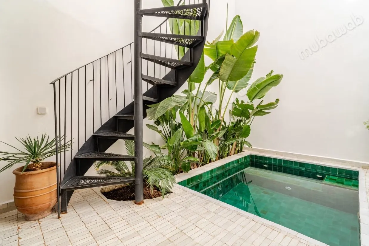 Riad rénové 3 chambre à vendre à Bab Ghmat 
VE26264 - مراكش (2)