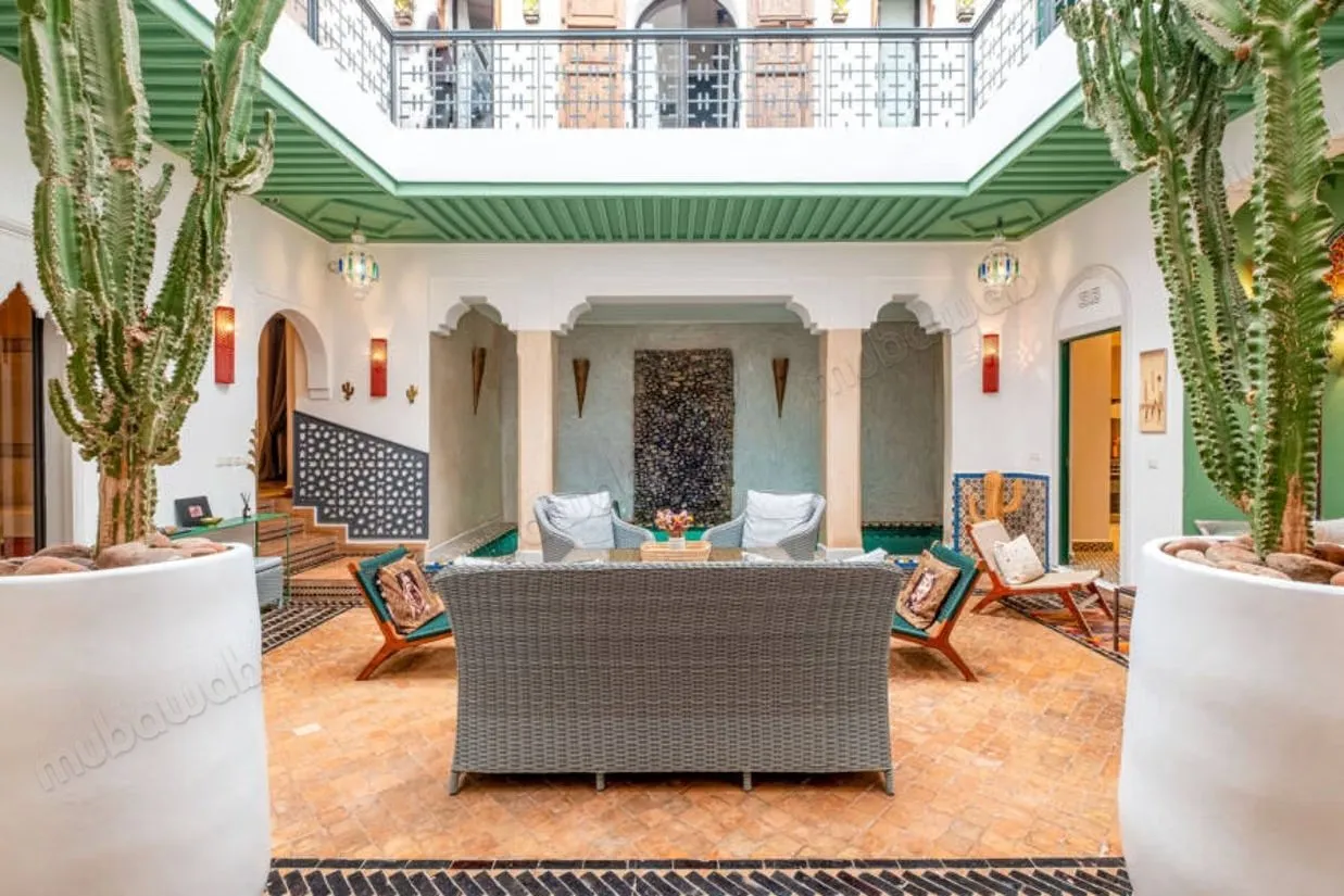 Magnifique riad de 6 chambres et piscine à coté du Palais Ba... - مراكش