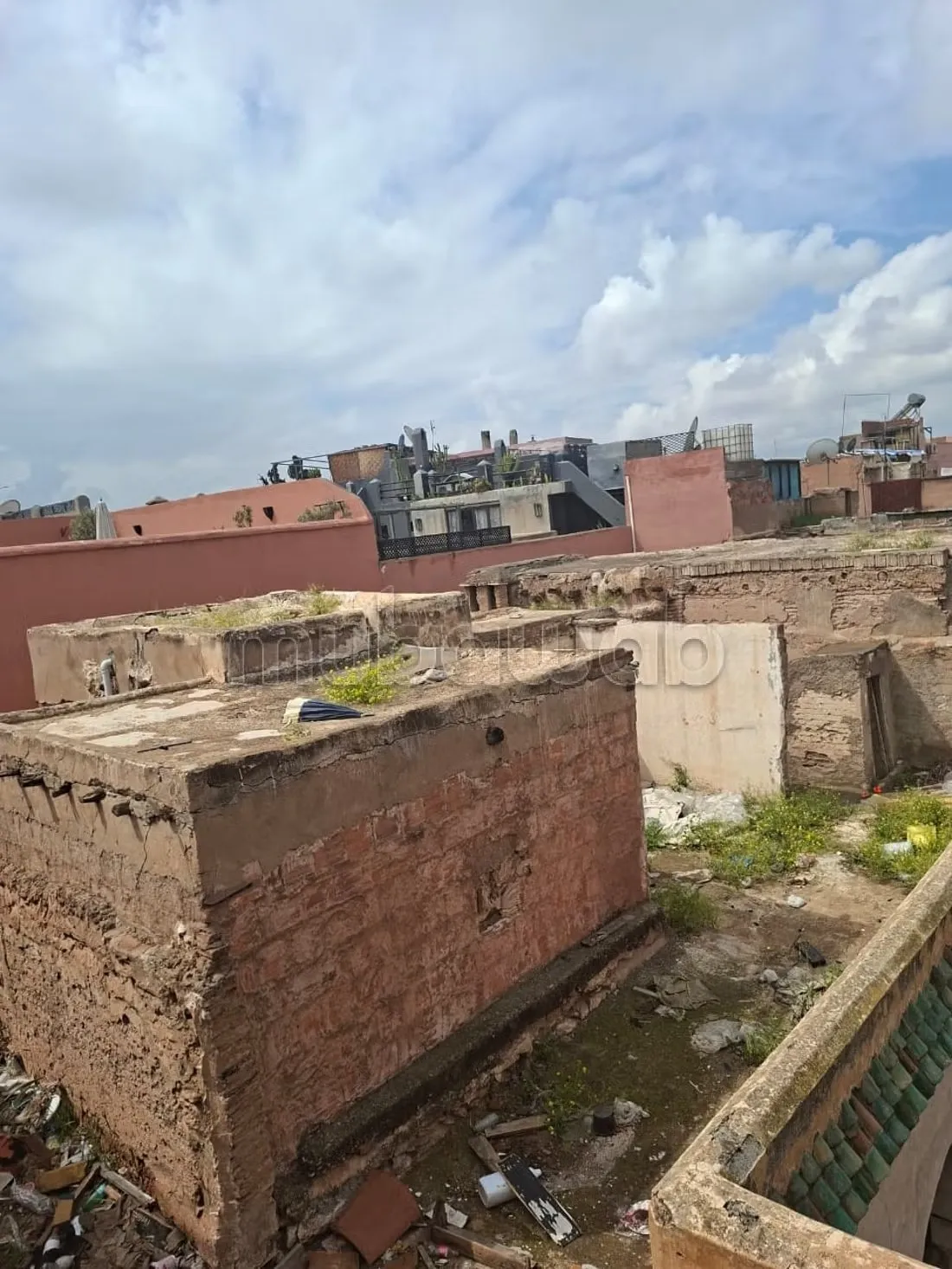 Grand Riad A Rénover Dispose 3 façades - مراكش (2)