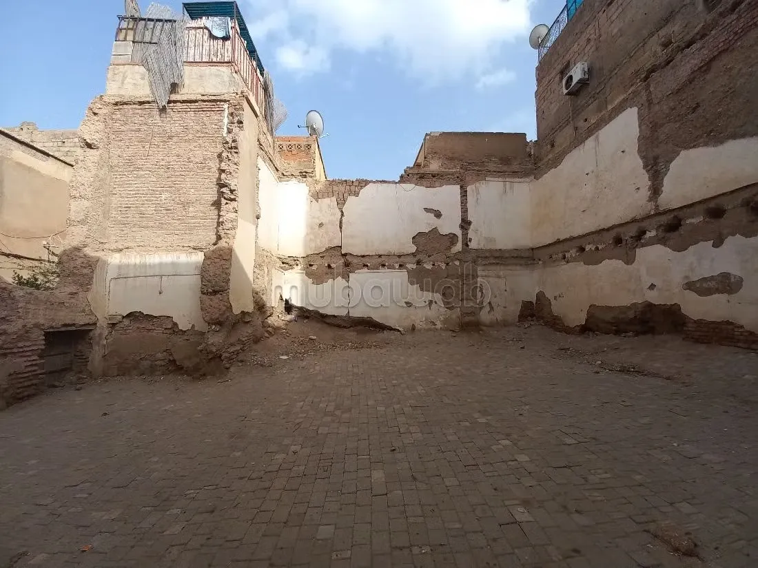 RIAD LAROUSS terrain 175 m2 pour construire - مراكش
