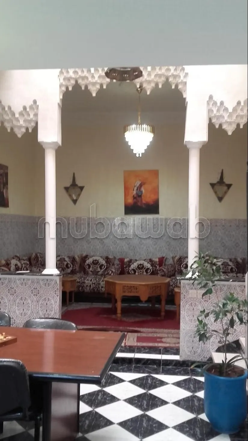 Beau Riad 4 chambres dans une résidence sécurisée - مراكش (2)