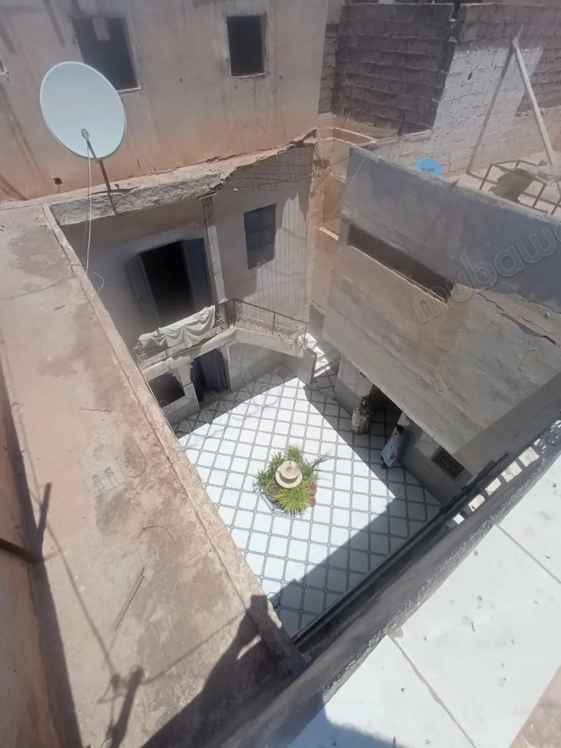 Trouvez votre riad à acheter à Ben Saleh.
Superficie 154 m² - مراكش (2)