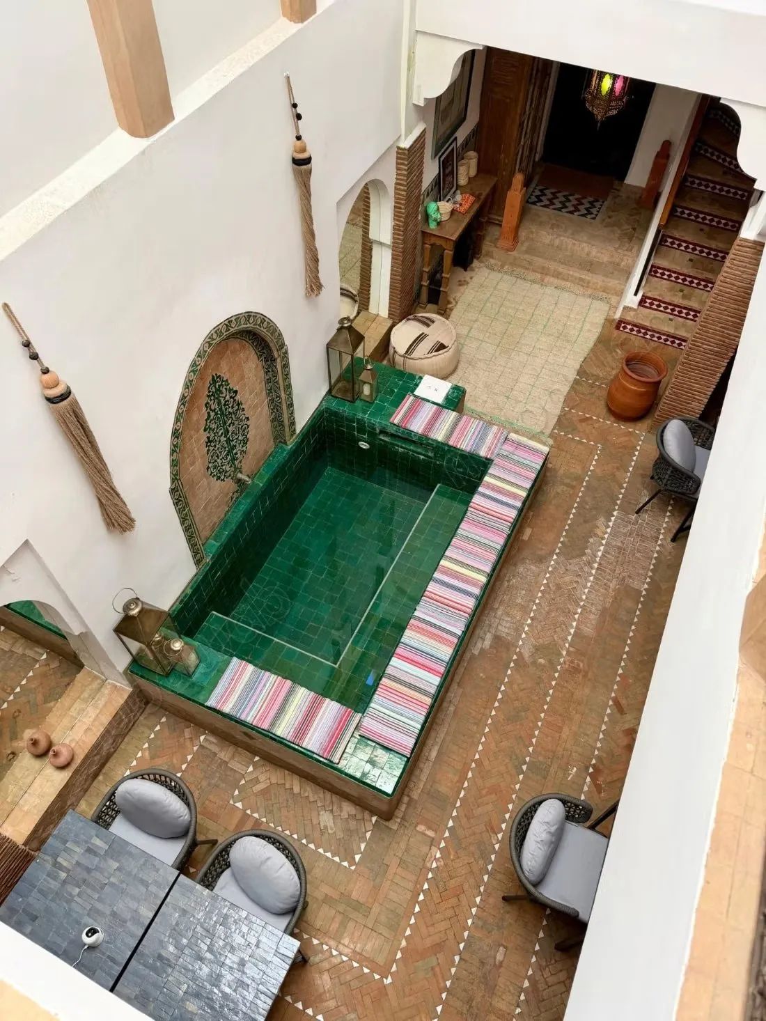 Riad entièrement titré à vendre à Riad Laarouss  ***-****** - مراكش