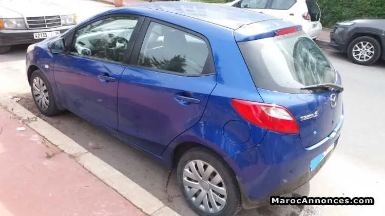 Mazda 2 tres bon etait - الرباط (2)