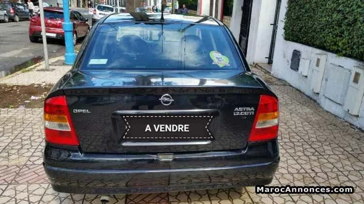 Opel astra berline à vendre - الدار البيضاء