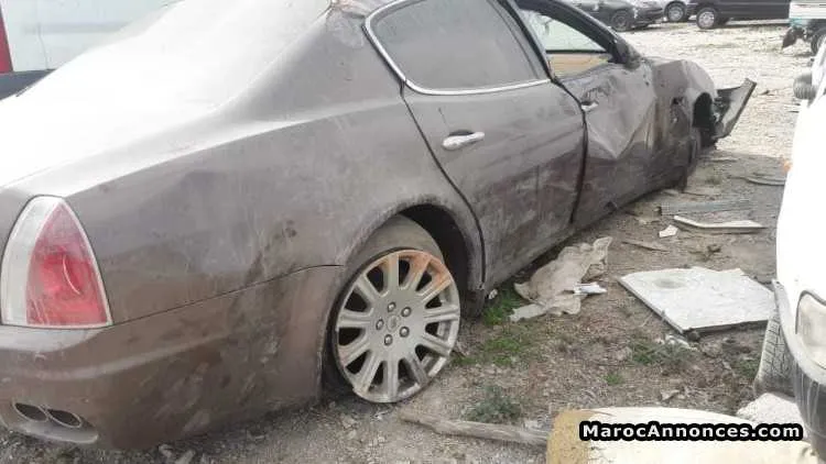 Voiture a vendre - الدار البيضاء (2)