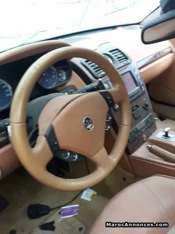 Voiture a vendre - الدار البيضاء