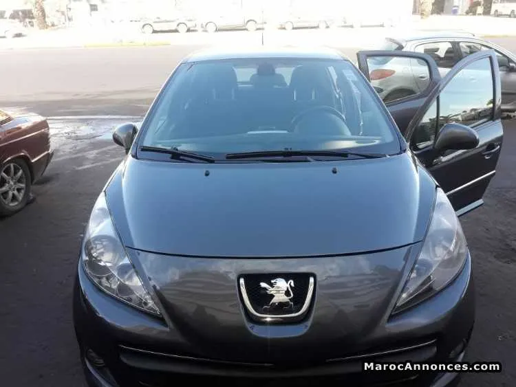 Peugeot 207 - الدار البيضاء (2)