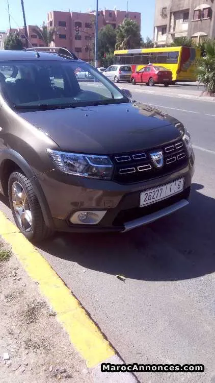 Voiture dacia sandero stepway - الدار البيضاء (2)