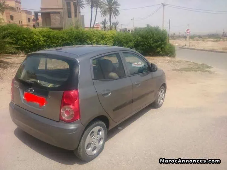 Kia picanto essence - مراكش (2)