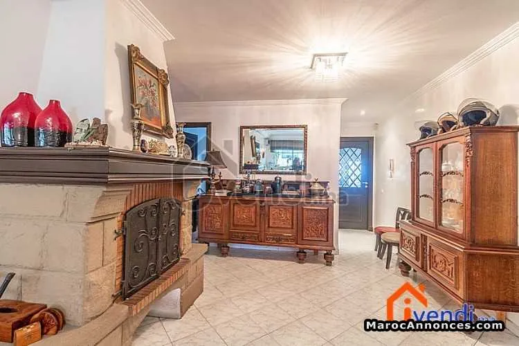 Appartement rénové 3 ch 163m2 à vendre – 2 mars - الدار البيضاء (3)