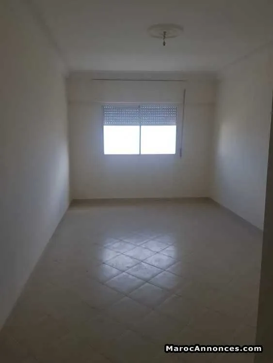 شقة مميزة الطابق الاول 3 غرف للبيع قرب مرجان - طنجة (3)