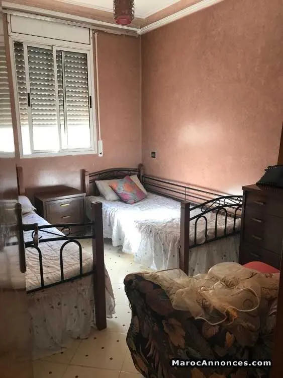 A vendre appartement meublé au 2éme  à route de rabat - طنجة