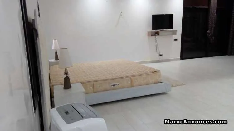 Villa à louer / à vendre - مراكش (2)