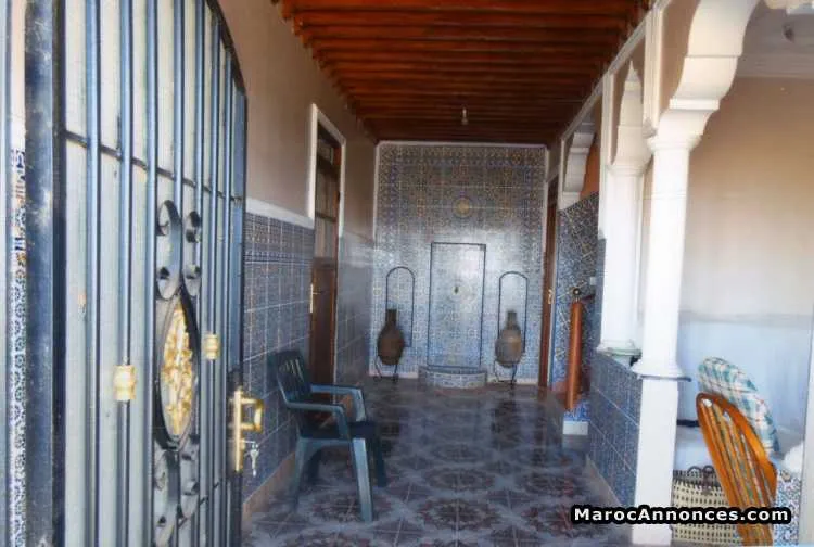 Villa  dans 1h300 m2 titre - مراكش (3)