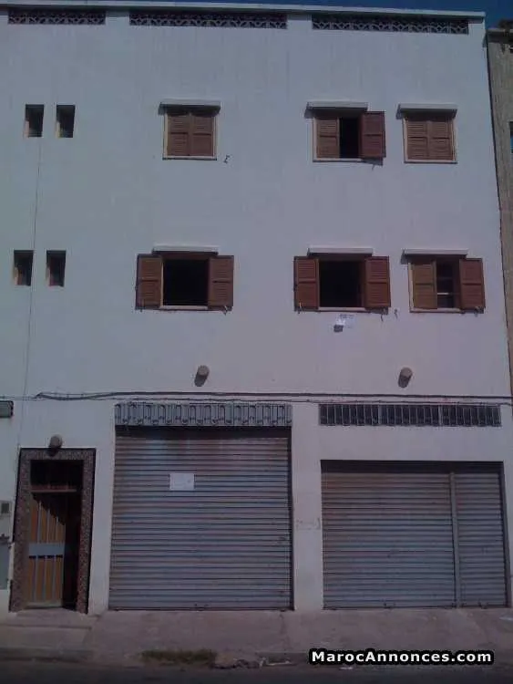 A agadir vend maison r+2 de 203m2 - أكادير