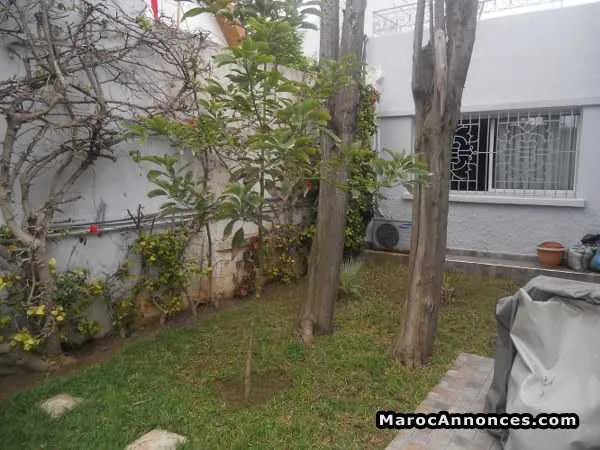 Villa en vente à franceville - الدار البيضاء