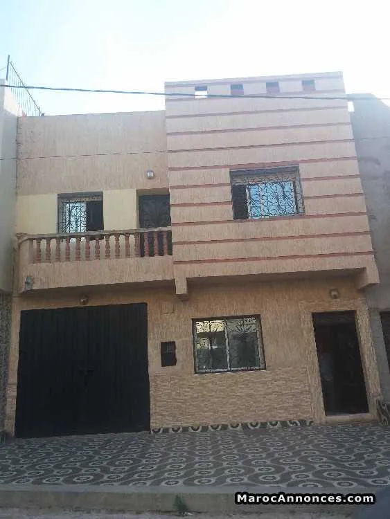 Maison avec garage à vendre 80m2 dar bouazza - Autre ville /
