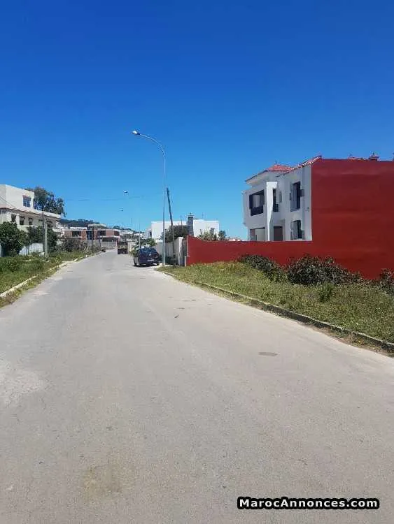 Terrain de 1027 m2 avec plan autorisé à jbel kbir - طنجة