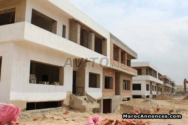 Lot de terrain de 622m² à bouskoura - بوسكورة (3)