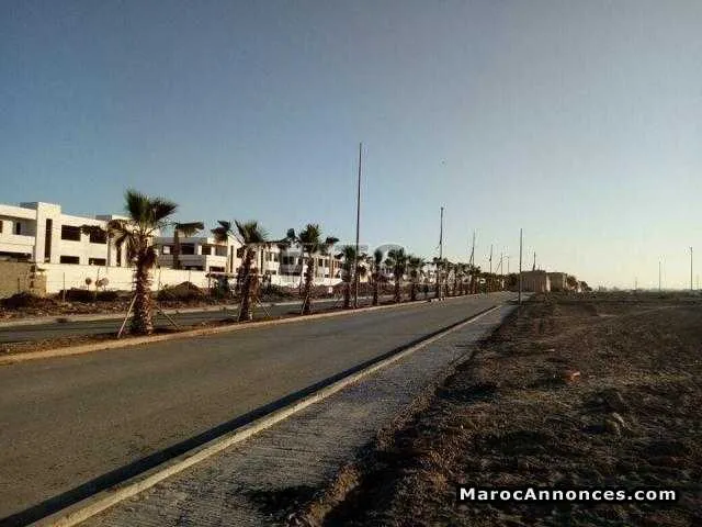 Lot de terrain de 622m² à bouskoura - بوسكورة