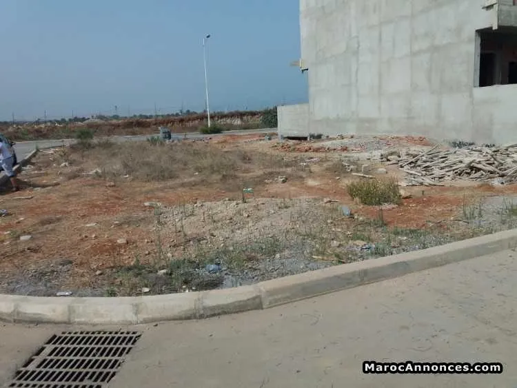 Terrain pour villa 402 m2 val d'or 3 façades prête - تمارة
