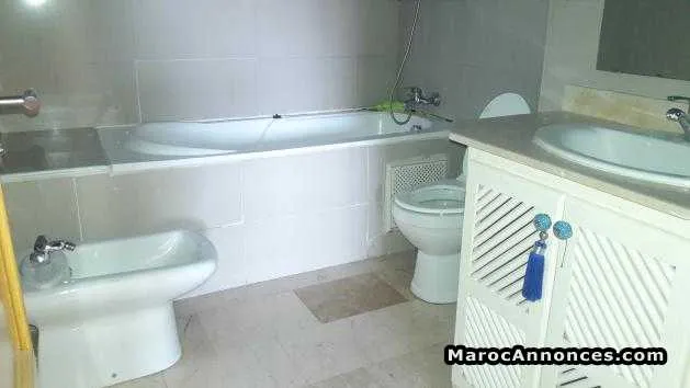 Appartement vide sur la route de casa - مراكش (2)
