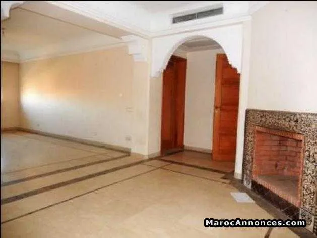 Appartement  de 3ch vc balcon et piscine à guéliz - مراكش
