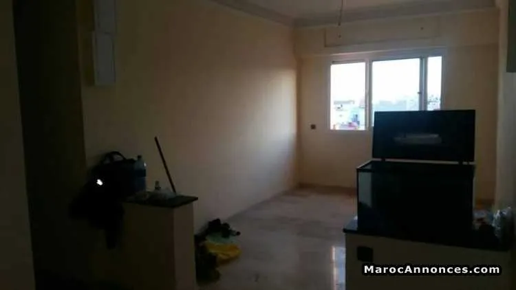 Appartement au 4 ème étage avec p s-sol & ascenseur - الجديدة