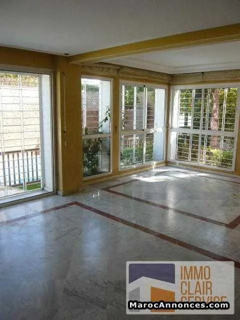 Location villa avec piscine quartier mandarona - الدار البيضاء (3)