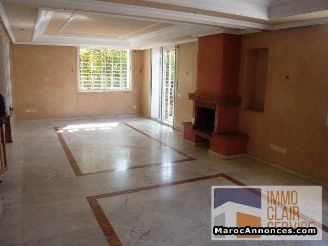Location villa avec piscine quartier mandarona - الدار البيضاء (2)