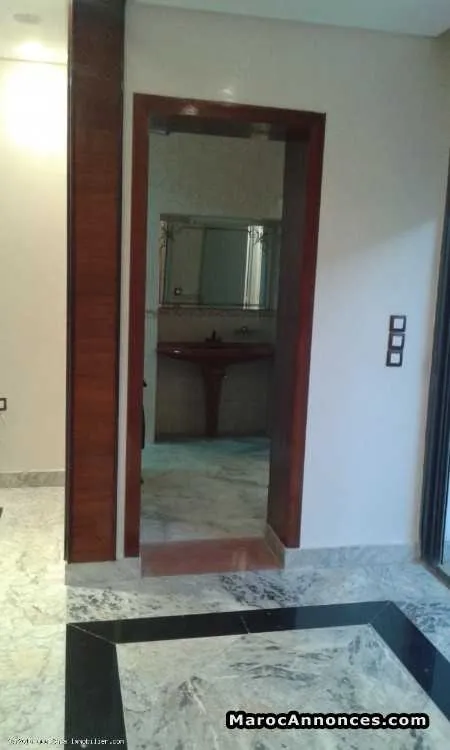 Location d'une villa 400 m cil - الدار البيضاء (2)