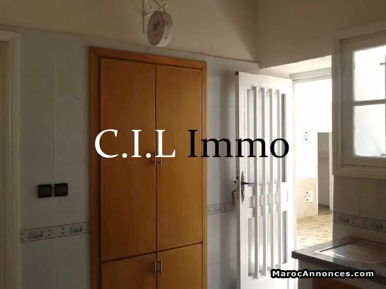 Villa à louer à c.i.l - الدار البيضاء