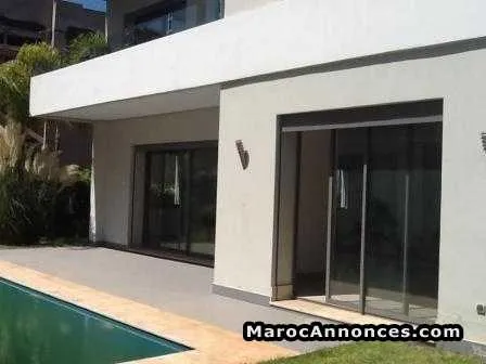 Villa à la location à ain diab   400m² - الدار البيضاء