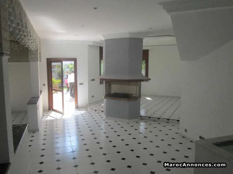 Villa en location à hay riad - الرباط (2)