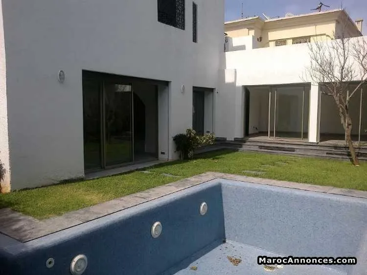 Villa de 500 m² à val d'anfa - الدار البيضاء