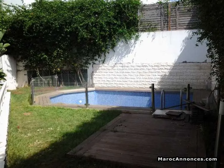 Villa meublé de 360 m² à oasis - الدار البيضاء