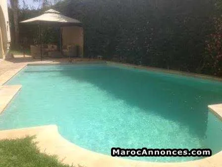 Villa de haut standing  à la location à ain diab - الدار البيضاء