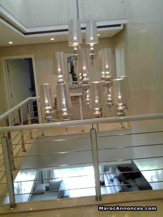 Villa de 360 m² à ain daib. - الدار البيضاء (2)